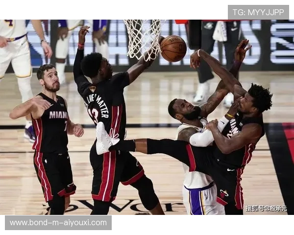 热火团队防守演练，巴特勒高压逼抢成亮点